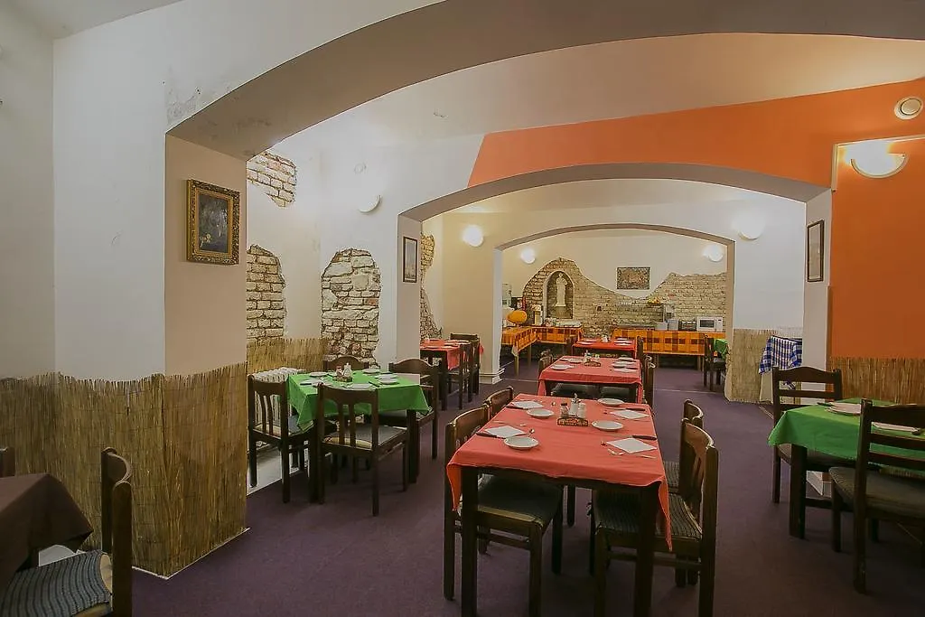 Hotel U Sladku Prague 3*,